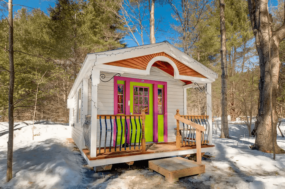 OKICANDOIT Apple Blossom Cottage for Short-term Rental
